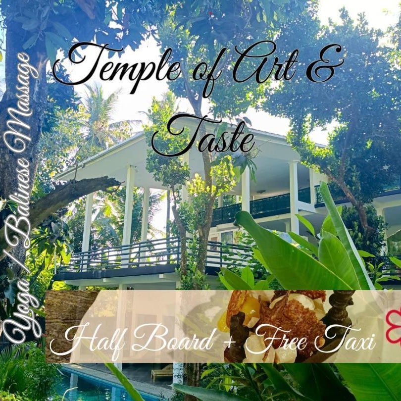 Skylodge B&B - North Bali Jungle Retreat with Fine Dining & Eco Pool