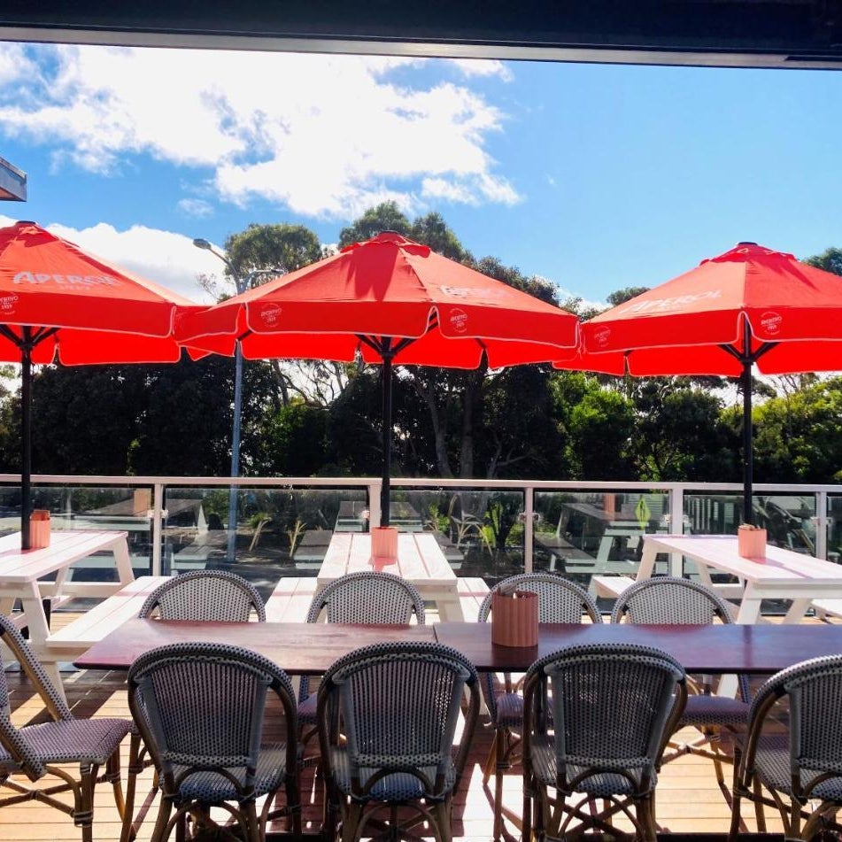 Bridport Bay Inn