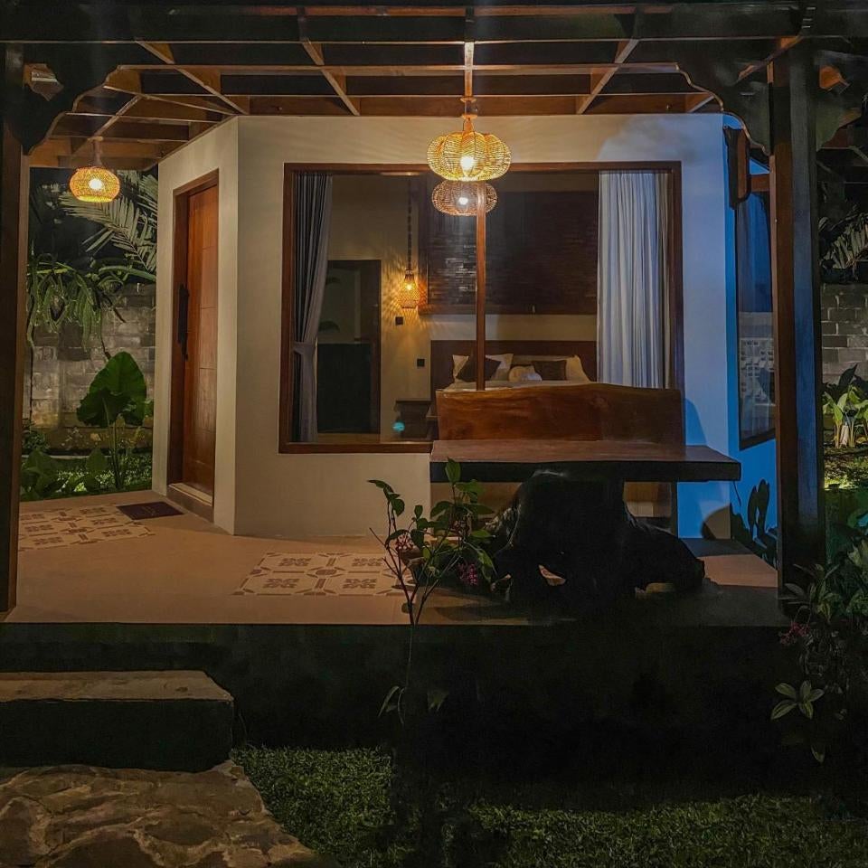 Arnez Tropical Cottage