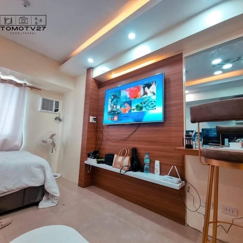 Jhon and chammy tagaytay staycation serin east Thumbnail