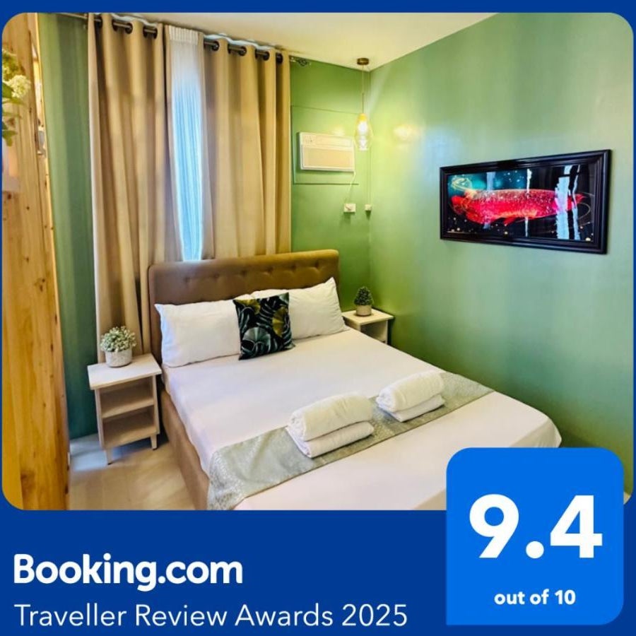 OneBR Condo with Balcony Near Puerto Princesa Airport, FREE POOL & Gym - B2 6Diamond