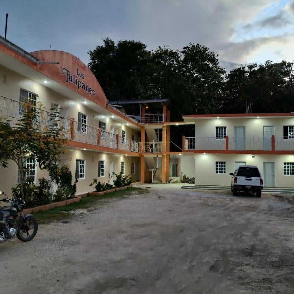 Hotel Posada Los Tulipanes