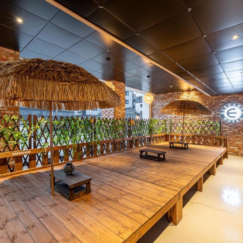 Elegance hotel hwangridan