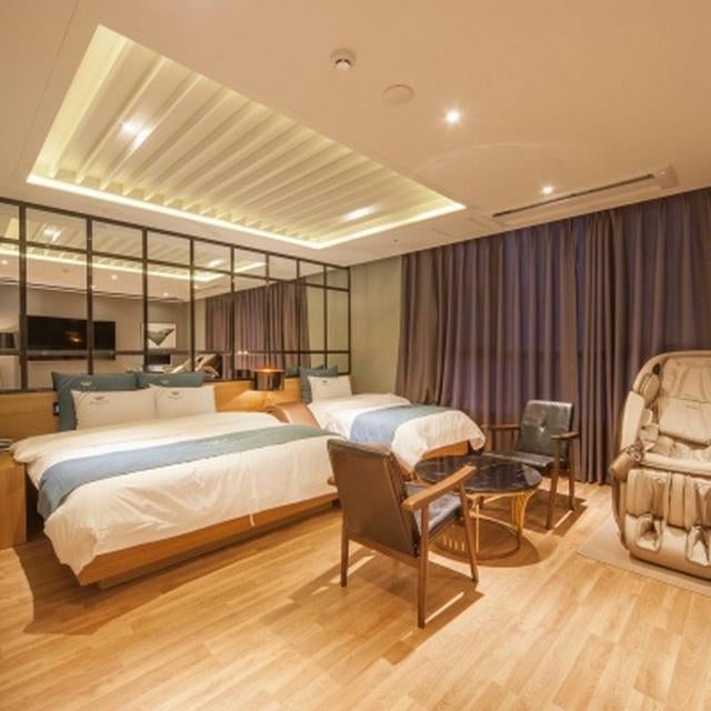 Naju Western Hotel