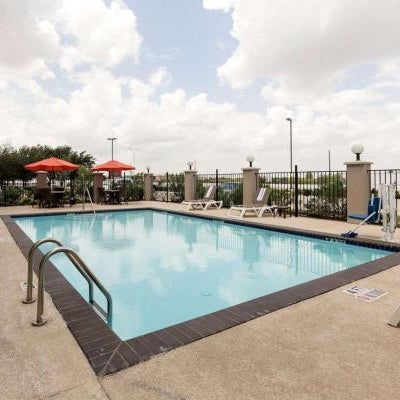 Comfort Suites near Westchase on Beltway 8 Thumbnail