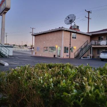 Star Inn On Route 66, Barstow Thumbnail