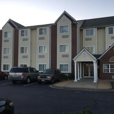 Microtel Inn & Suites By Wyndham Richmond Airport Thumbnail
