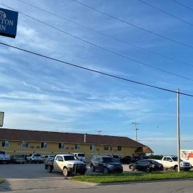 Newton Inn In Newton, KS Thumbnail