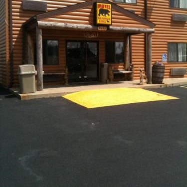 Booneslick Lodge - Neosho Thumbnail