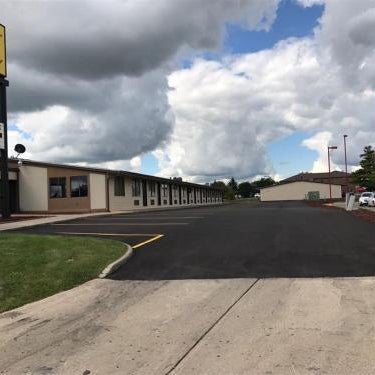 Super 9 Motel Troy Thumbnail