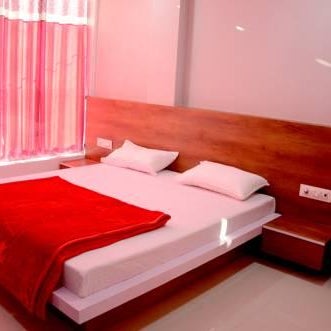 FabHotel Raghumani Palace - Nr. Mahakal Mandir