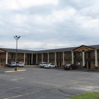 Economy Inn & Suites Joplin Thumbnail