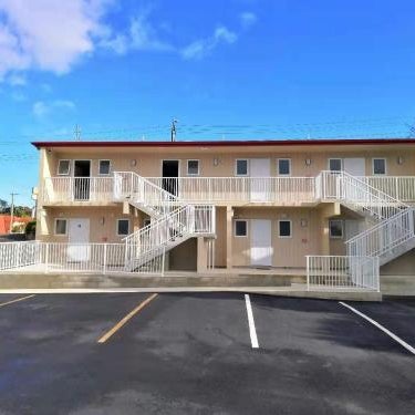 Bayfield Motel and Apartment Thumbnail