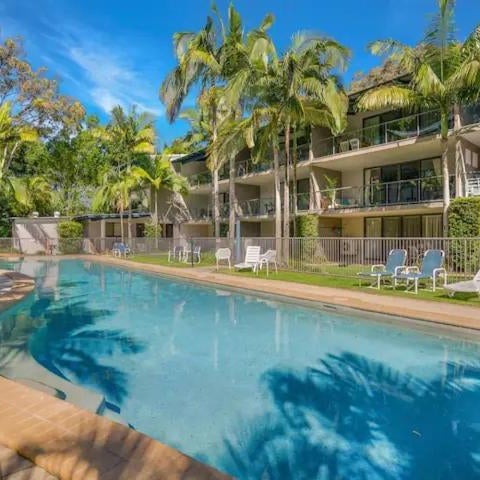 Rainbow Beach Resort overlooking Pool