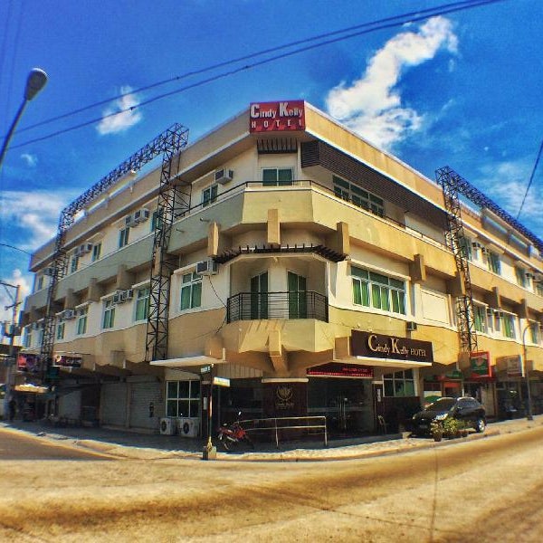 Cindy Kelly Hotel