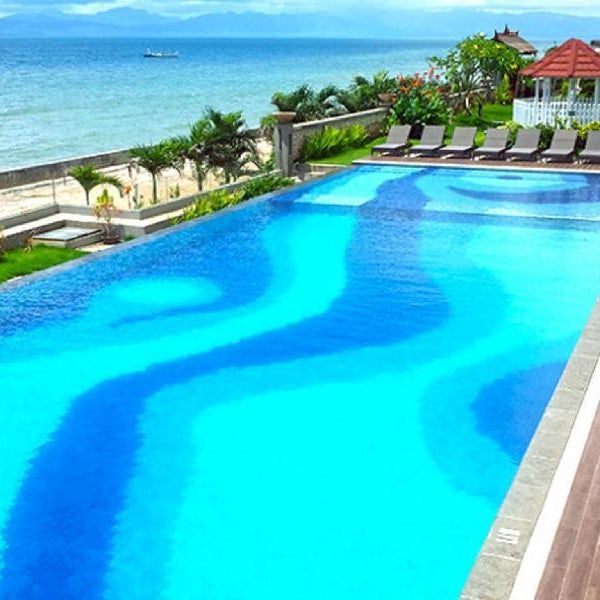 Hotel on The Rock