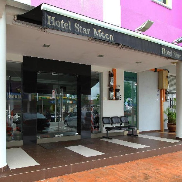 Hotel Star Moon Thumbnail