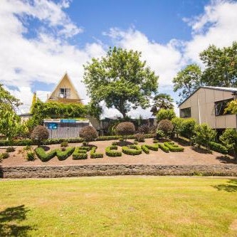 Hastings TOP 10 Holiday Park Thumbnail