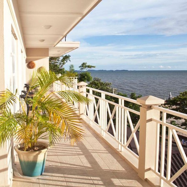 The Beach House Hotel Thumbnail