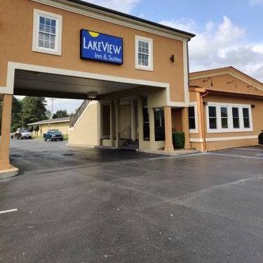 Lake View Inn & Suites Thumbnail