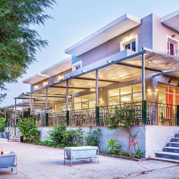 Silver Bay Hotel