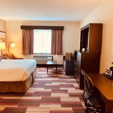 Best Western Plus Stoneridge Inn And Conference Centre Thumbnail