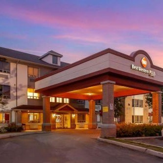 Best Western Plus Burlington Inn & Suites Thumbnail