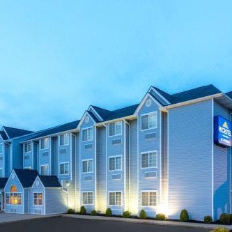 Microtel Inn & Suites by Wyndham Dry Ridge Thumbnail