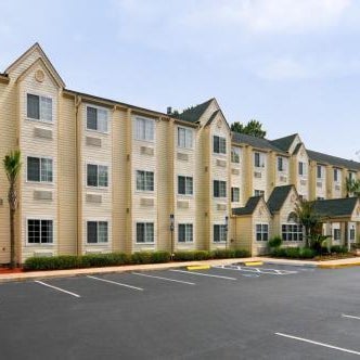 Hometown Inn & Suites Jacksonville Butler Blvd./Southpoint Thumbnail