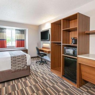Microtel Inn & Suites by Wyndham Pittsburgh Airport Thumbnail