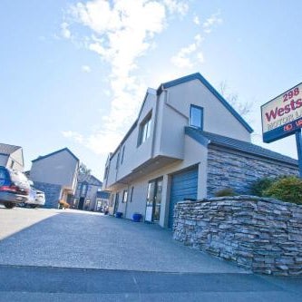 298 Westside Motor Lodge Thumbnail