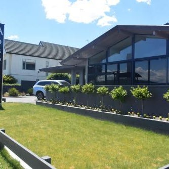Absolute Lake View Motel Thumbnail