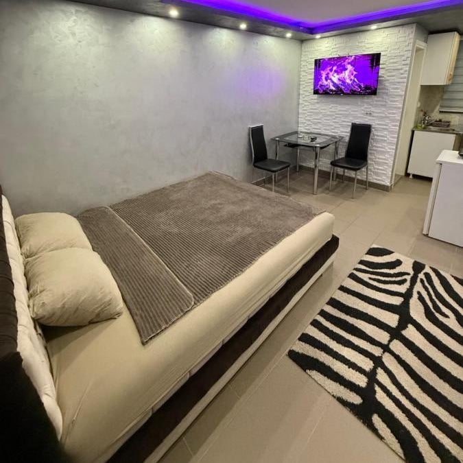 Element Apartman Obrenovac, Privatni Parking