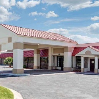 Ramada by Wyndham Santee I-95 Thumbnail