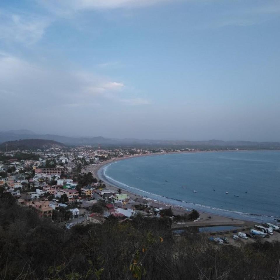 Hotel & Suites VAYOR