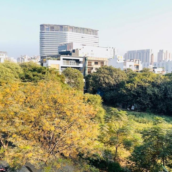 Liv Regalia - 1BHK Apartment near Medanta Hospital Sector 39
