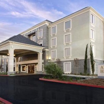 Ayres Hotel Fountain Valley / Huntington Beach Thumbnail