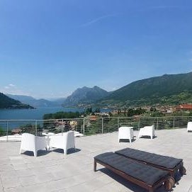 Vela di Soleville camere con e senza vista lago con ristorante & pizzeria