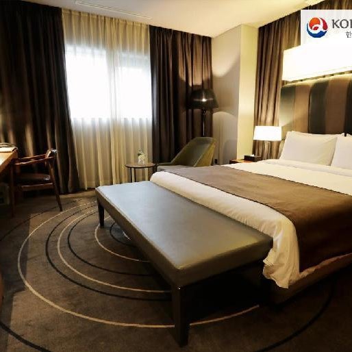Best Louis Hamilton Hotel Thumbnail