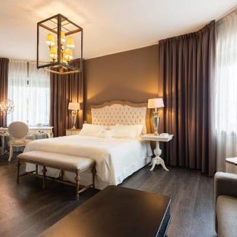 Like Home Boutique Hotel 3 min, Orio Airport