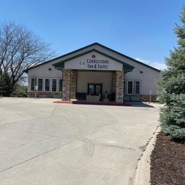 Cobblestone Inn & Suites - Denison | Majestic Hills Thumbnail