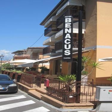 Hotel Benacus