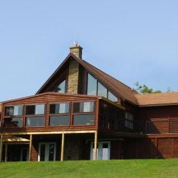 Smith Rock Chalets Thumbnail