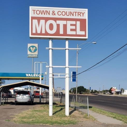 Town & Country Thumbnail