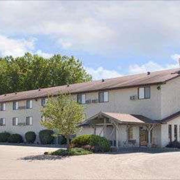 Super 8 by Wyndham Yankton Thumbnail