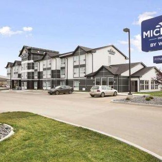 Microtel Inn & Suites by Wyndham Blackfalds Red Deer North Thumbnail