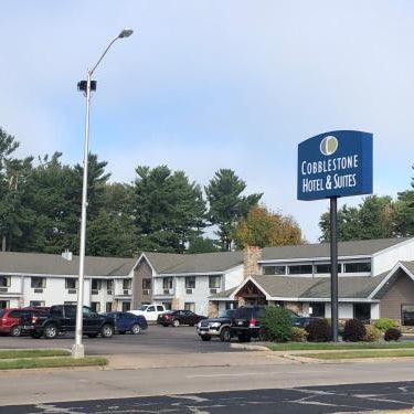 Cobblestone Hotel & Suites - Wisconsin Rapids Thumbnail