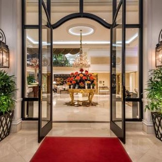 Beverly Hills Plaza Hotel Thumbnail