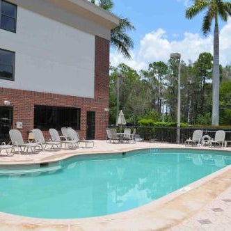 Days Inn & Suites by Wyndham Fort Myers Near JetBlue Park Thumbnail