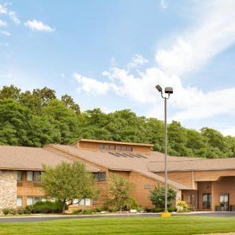 Country Inn & Suites by Radisson, Mishawaka, IN Thumbnail
